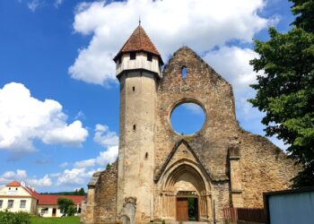 ABAȚIA CISTERCIANĂ CÂRȚA, O POARTĂ A CERULUI – BEATA MARIA VIRGINIS DE CANDELIS